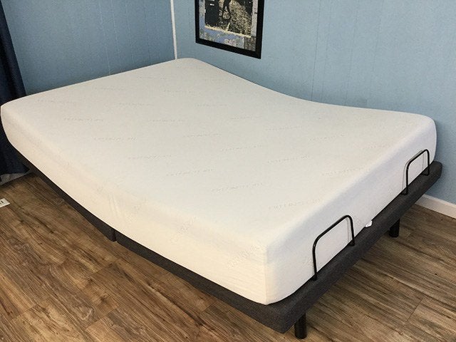 tuft & needle mattress king white