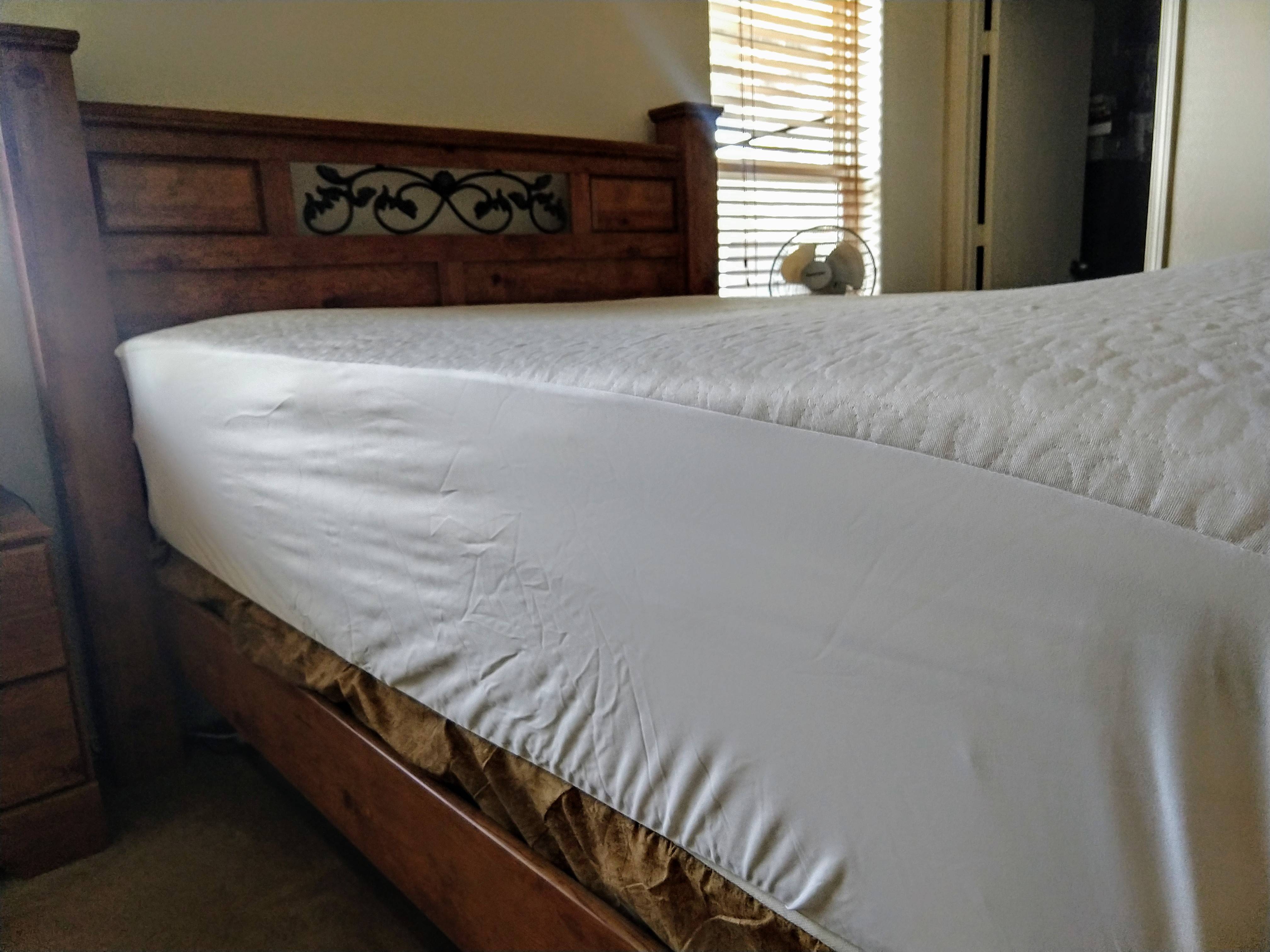 mattress protector for ghostbed