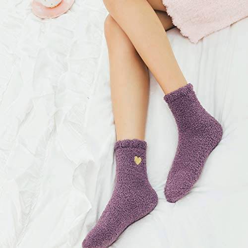 Best Socks for Sleeping 2022 - The Sleep Judge